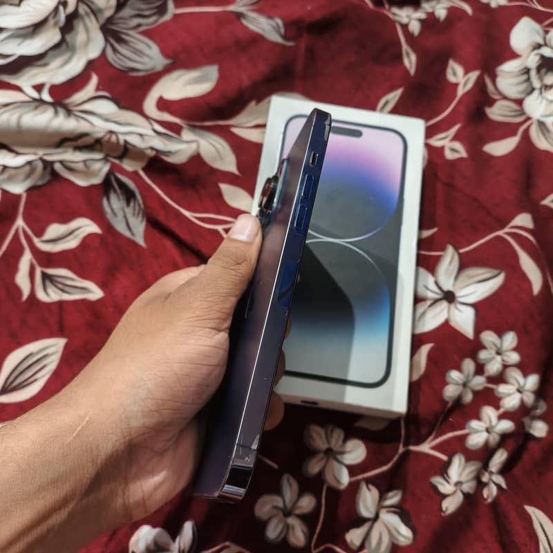 Apple iPhone 14 Pro Max 4