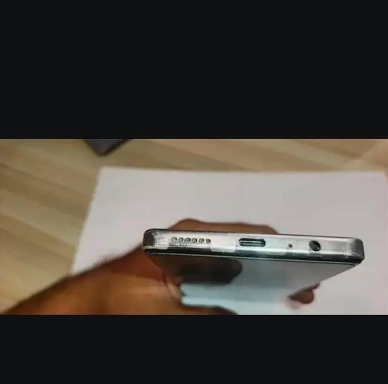 Tecno CAMON 30 1