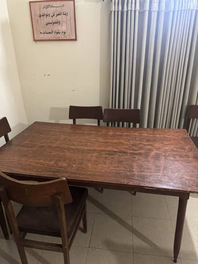 Dinning table for sale