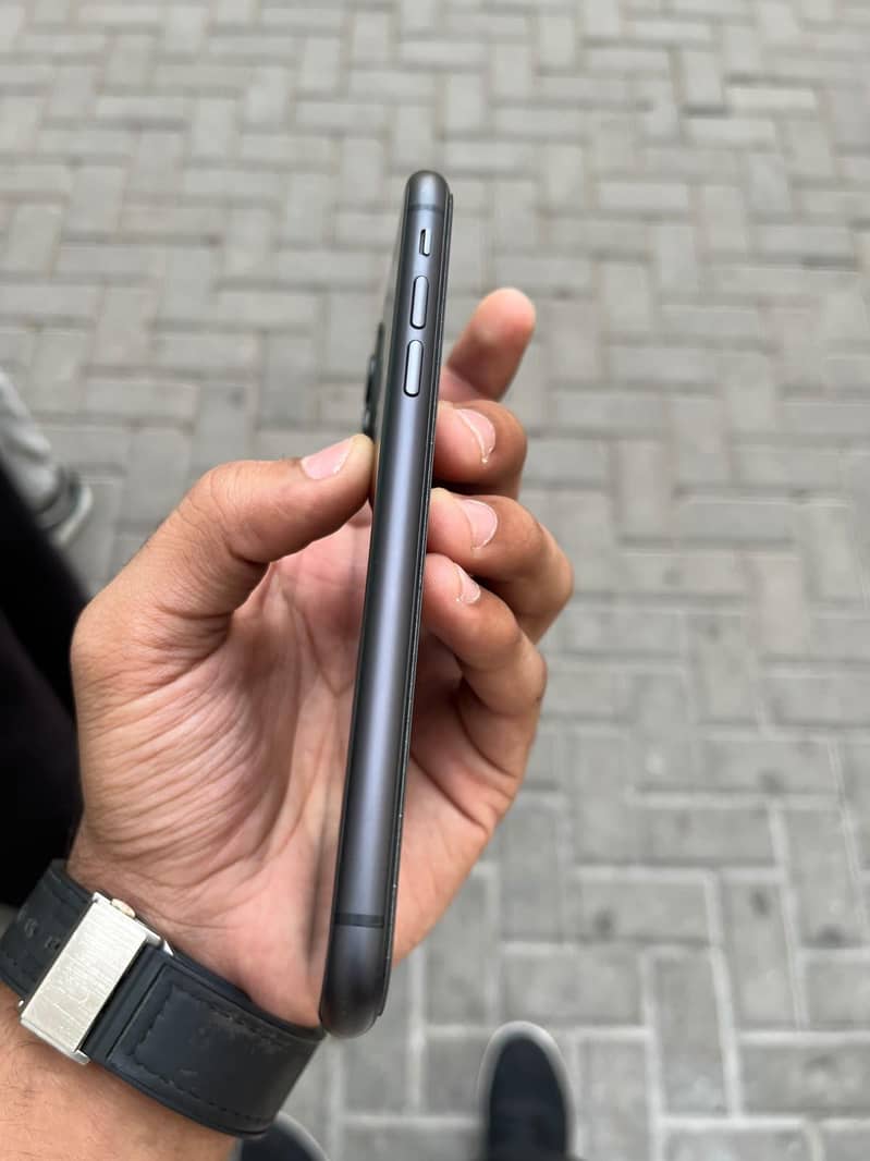 Apple iPhone 11 5