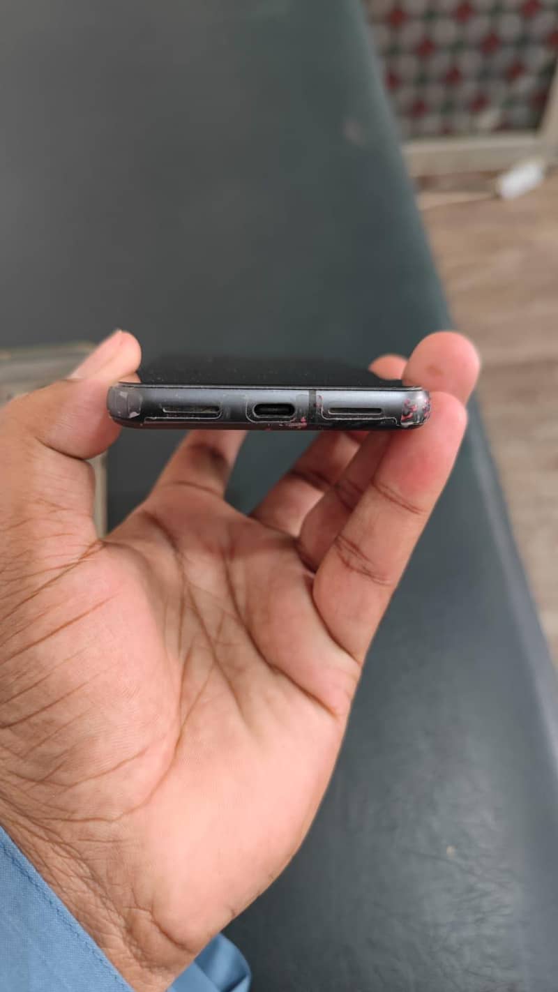 Google Pixel 8 2