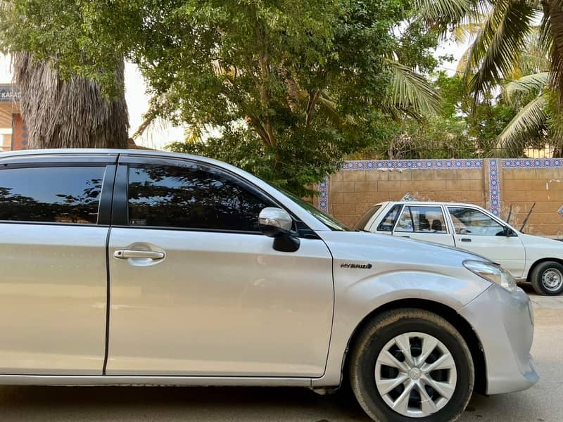 Toyota Corolla Axio 2016 3