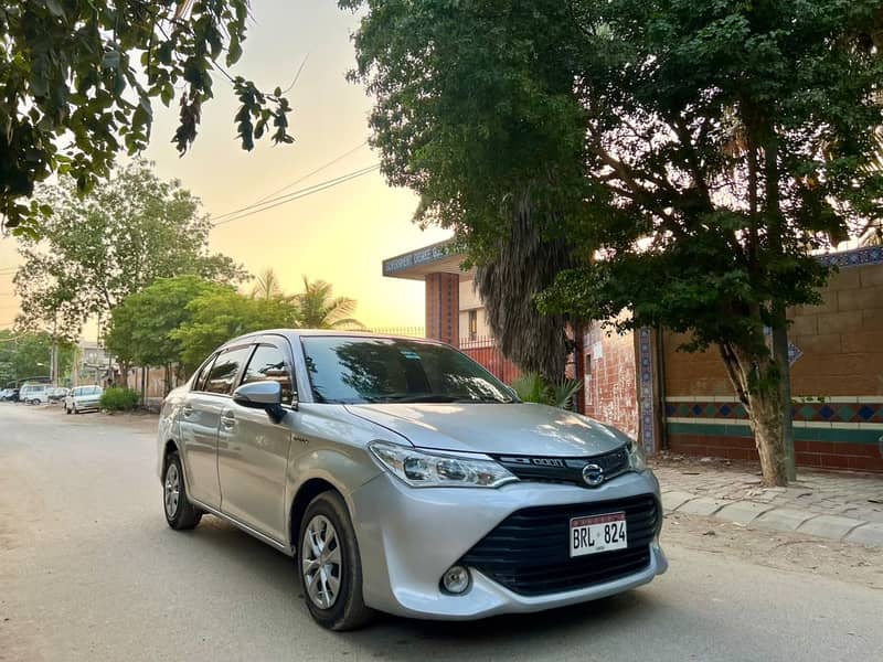Toyota Corolla Axio 2016 17