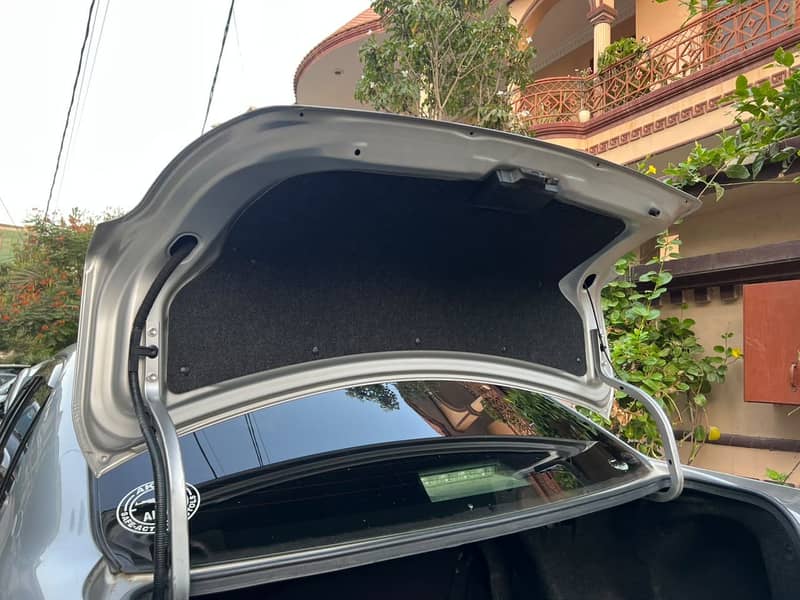 Toyota Corolla Axio 2016 18
