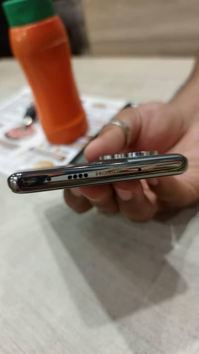 Tecno CAMON 40 Pro