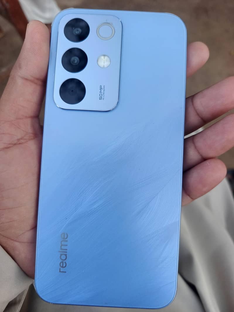 Realme C85 0