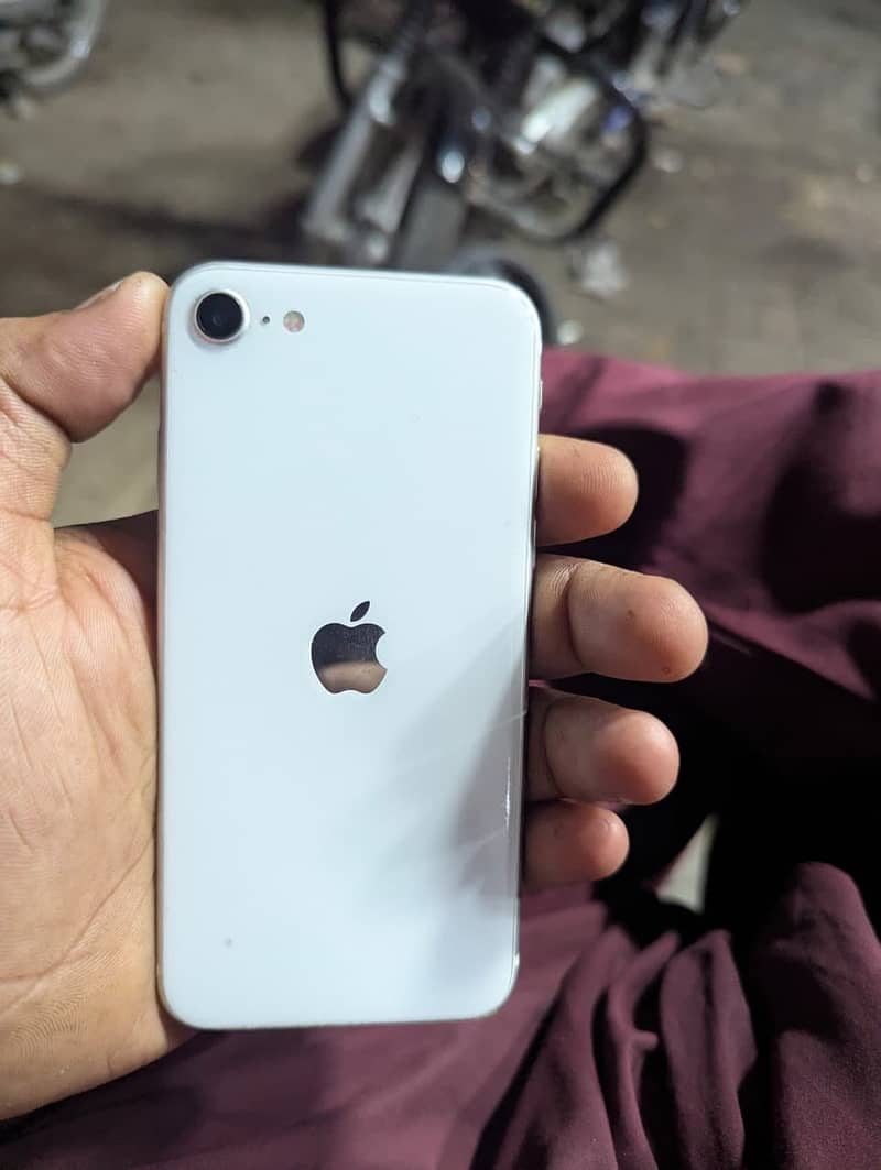 Apple iPhone SE 4