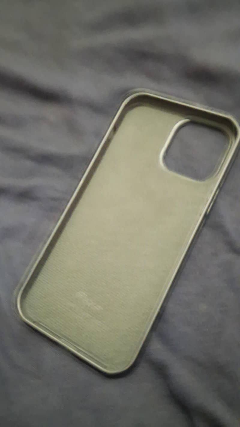Iphone 13 pro max Back cover 4