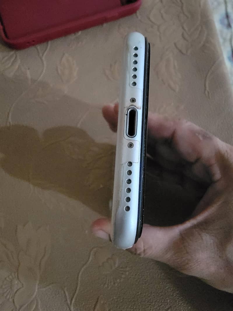 Apple iPhone SE 3