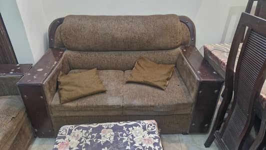 3+2+1  sofa for sale in a used condition