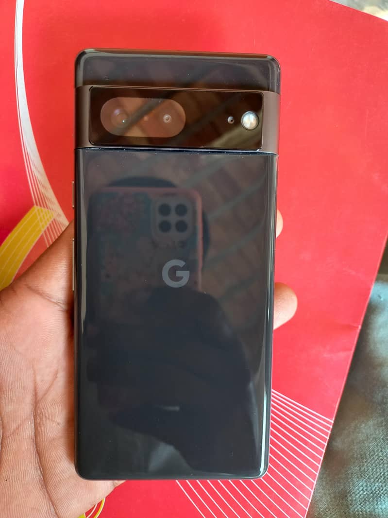 Google Pixel 7 4