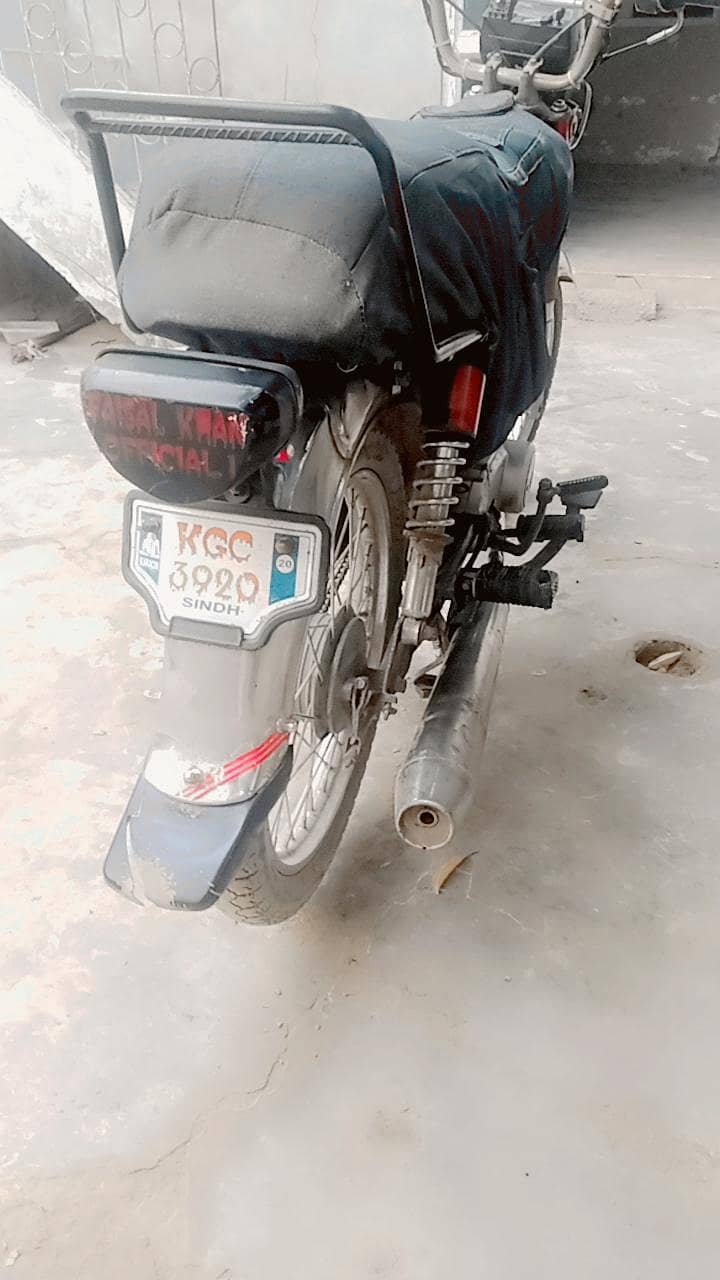 Dhoom 70 0