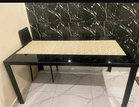 Dining Table 0