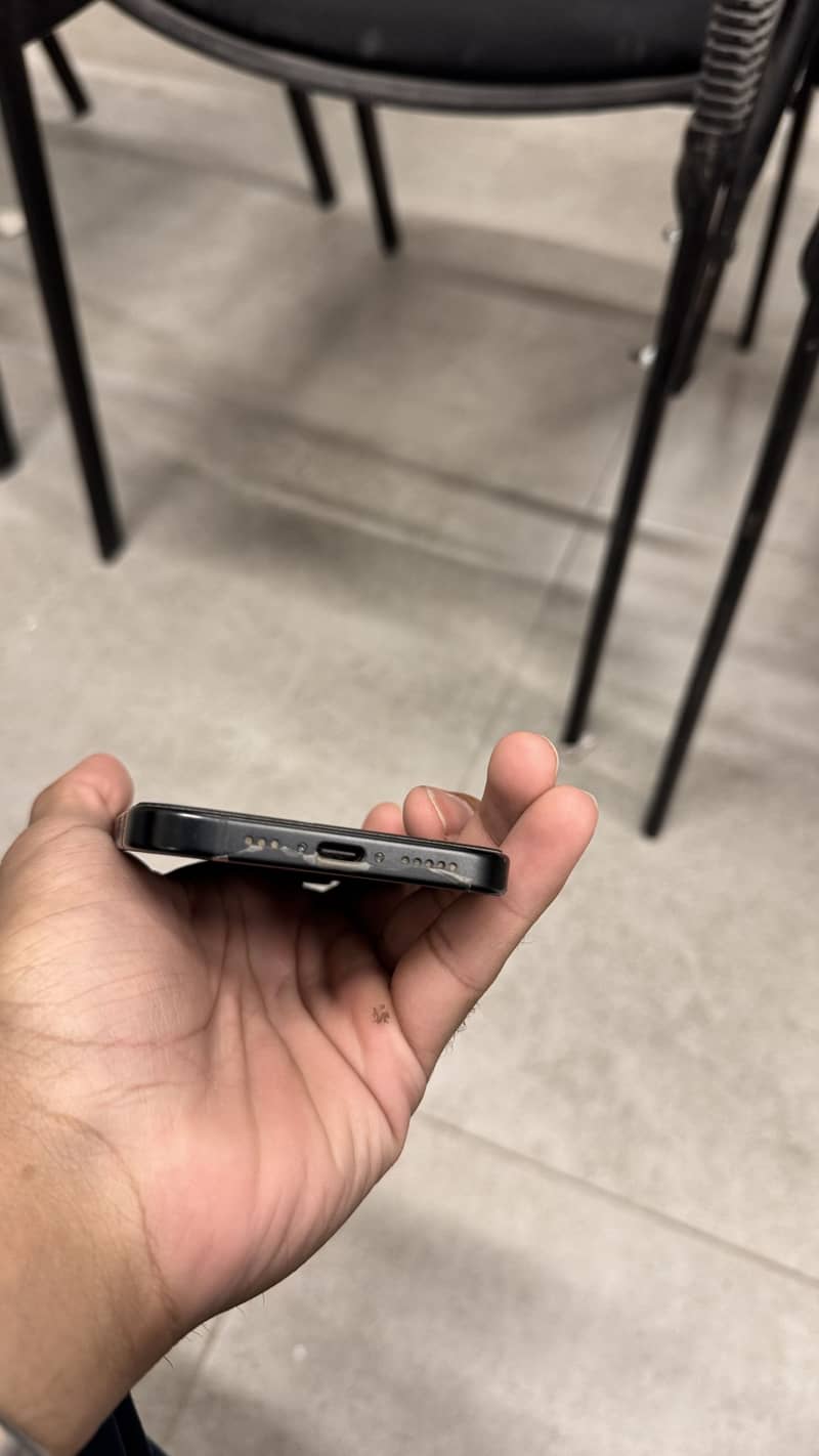 Apple iPhone 15 5