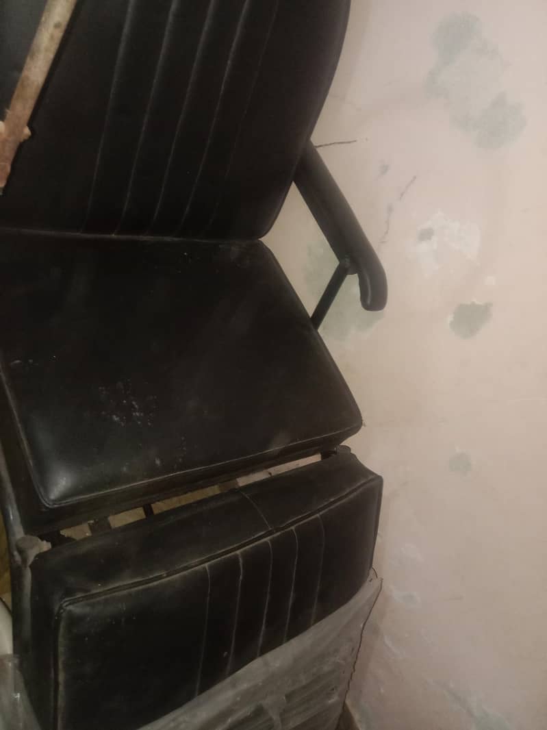 Faical Chair 0