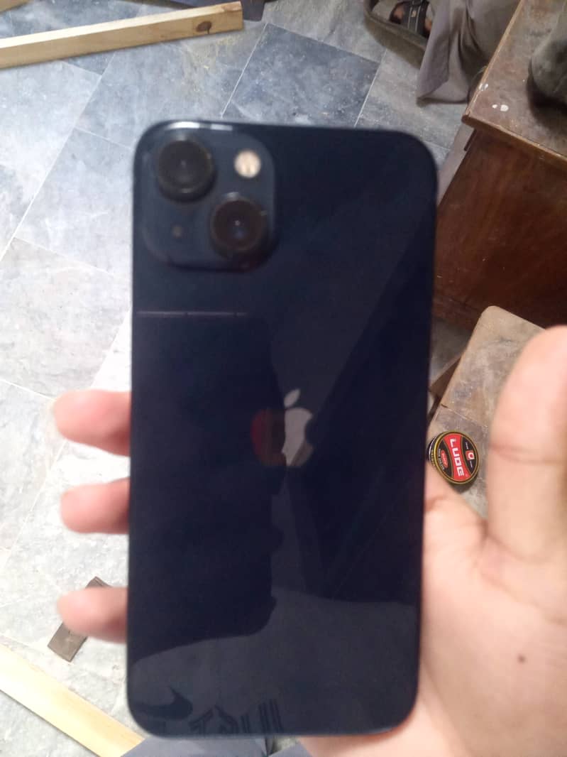 Apple iPhone 13 1