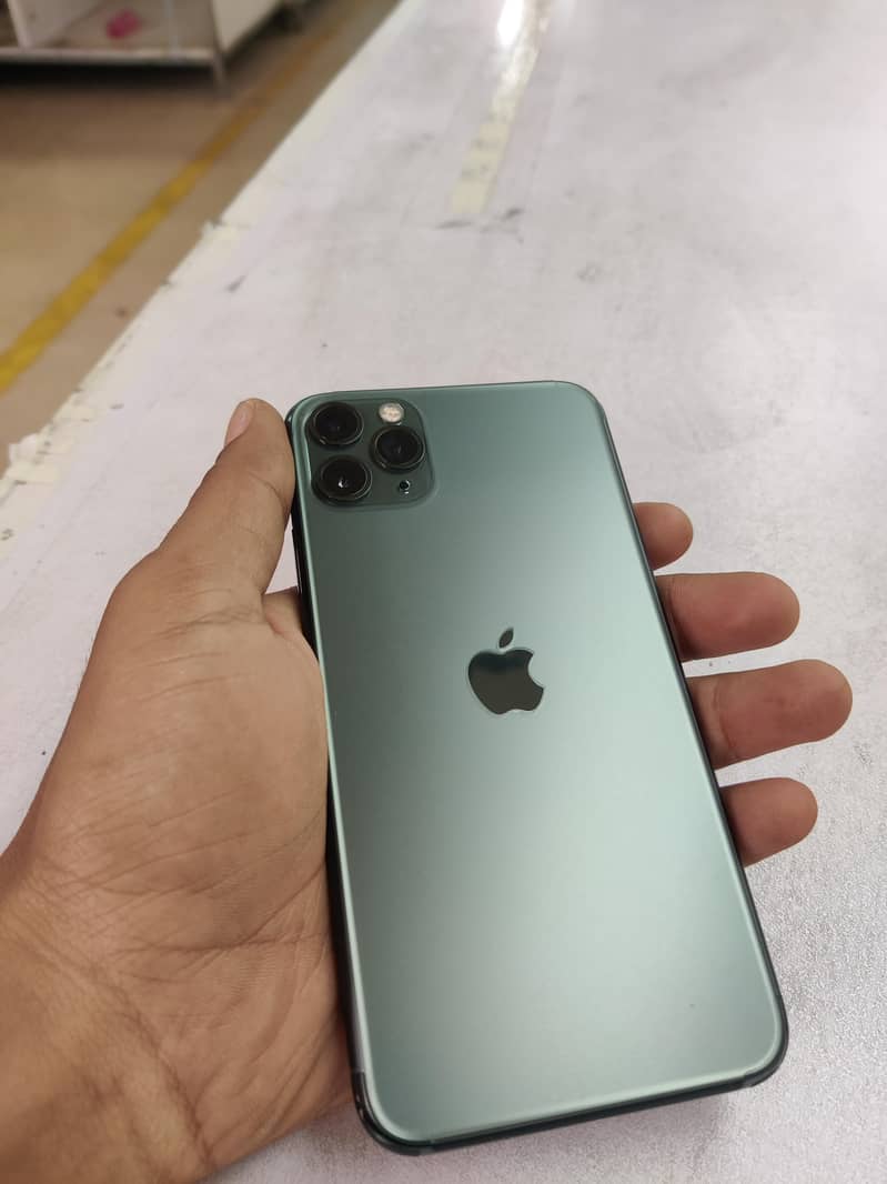 Apple iPhone 11 Pro Max 0