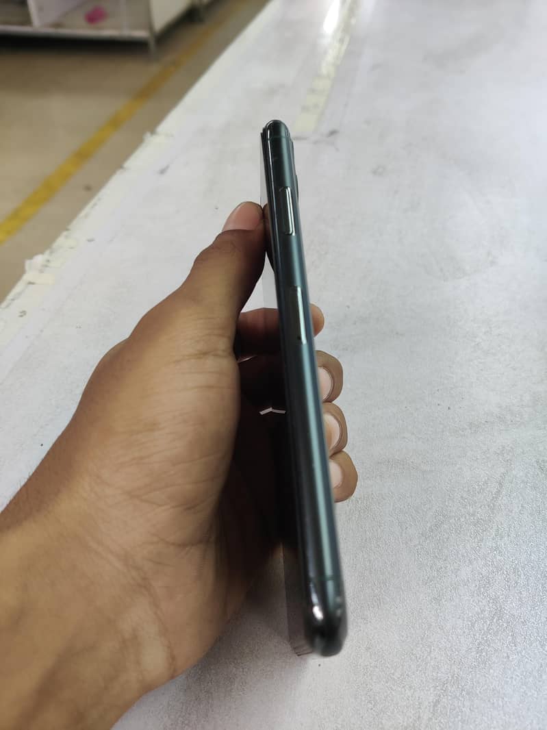 Apple iPhone 11 Pro Max 1