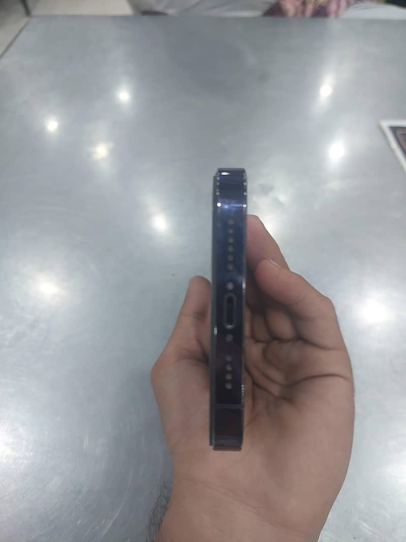 Apple iPhone 14 Pro Max 7