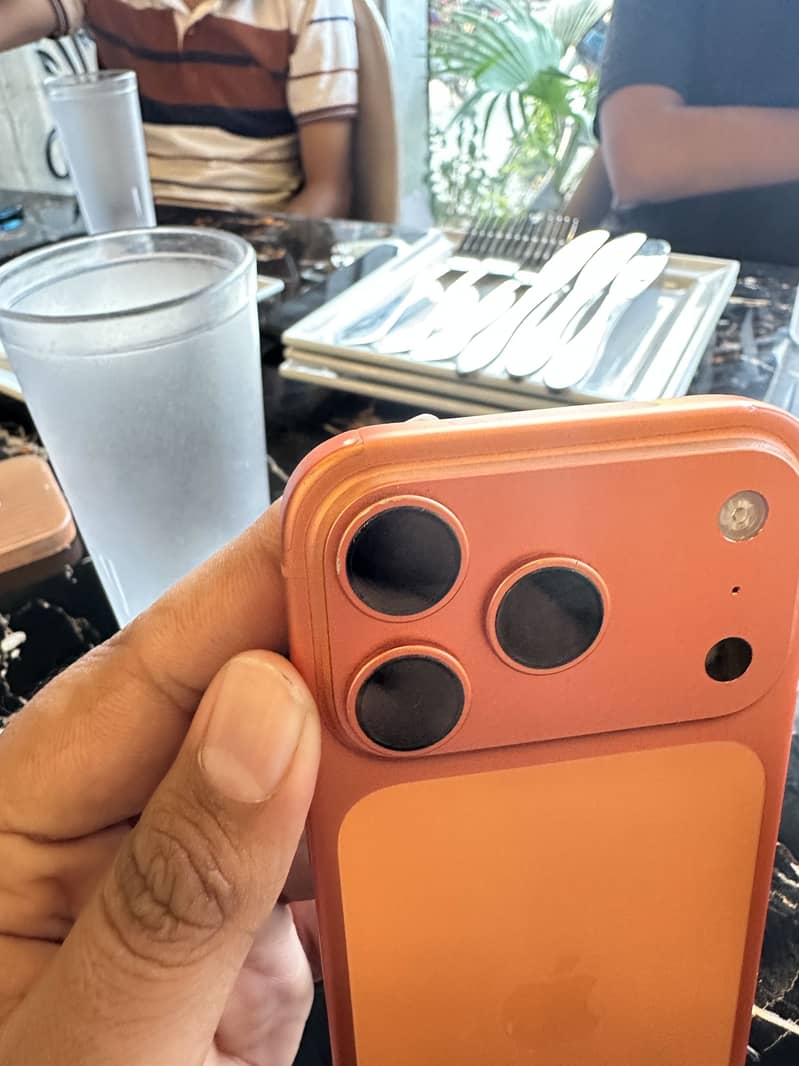 Apple iPhone 17 Pro 0