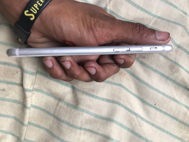 Apple iPhone 6 1