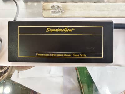 Topaz SignatureGem 1x5 Electronic Signature Pad with Pen – Like New