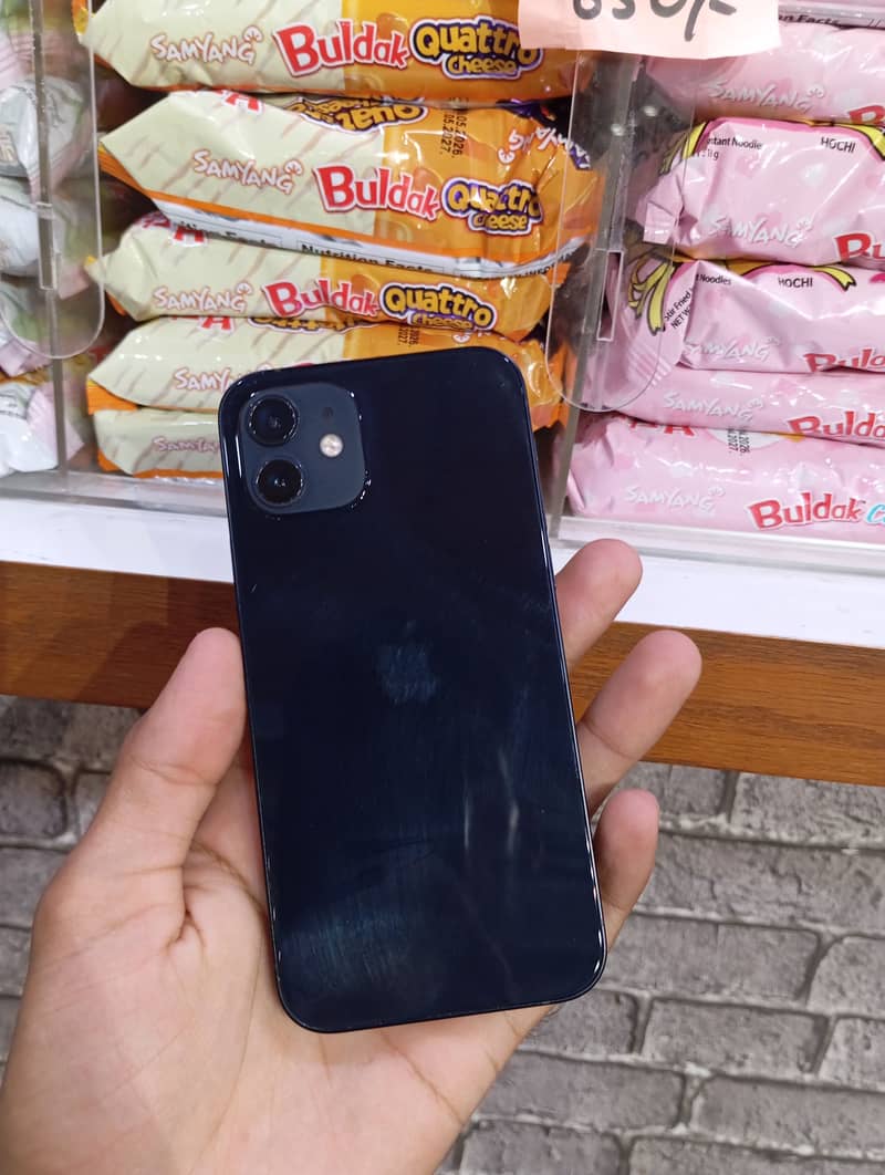 Apple iPhone 12 jv 0