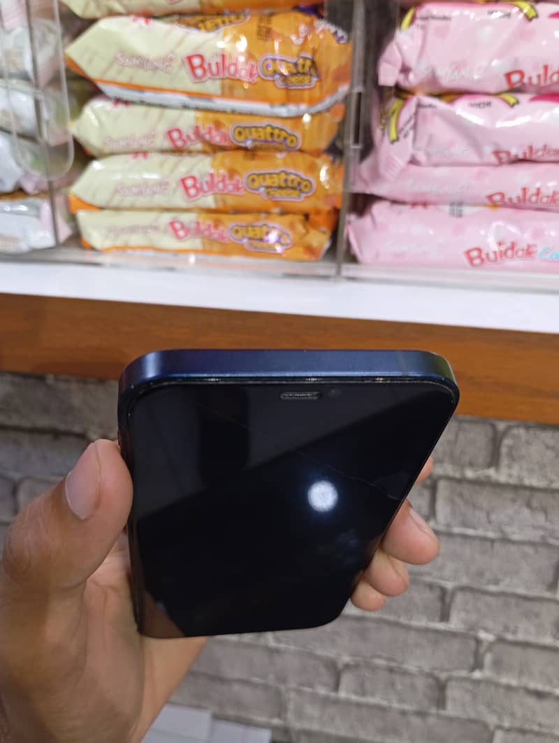 Apple iPhone 12 jv 1