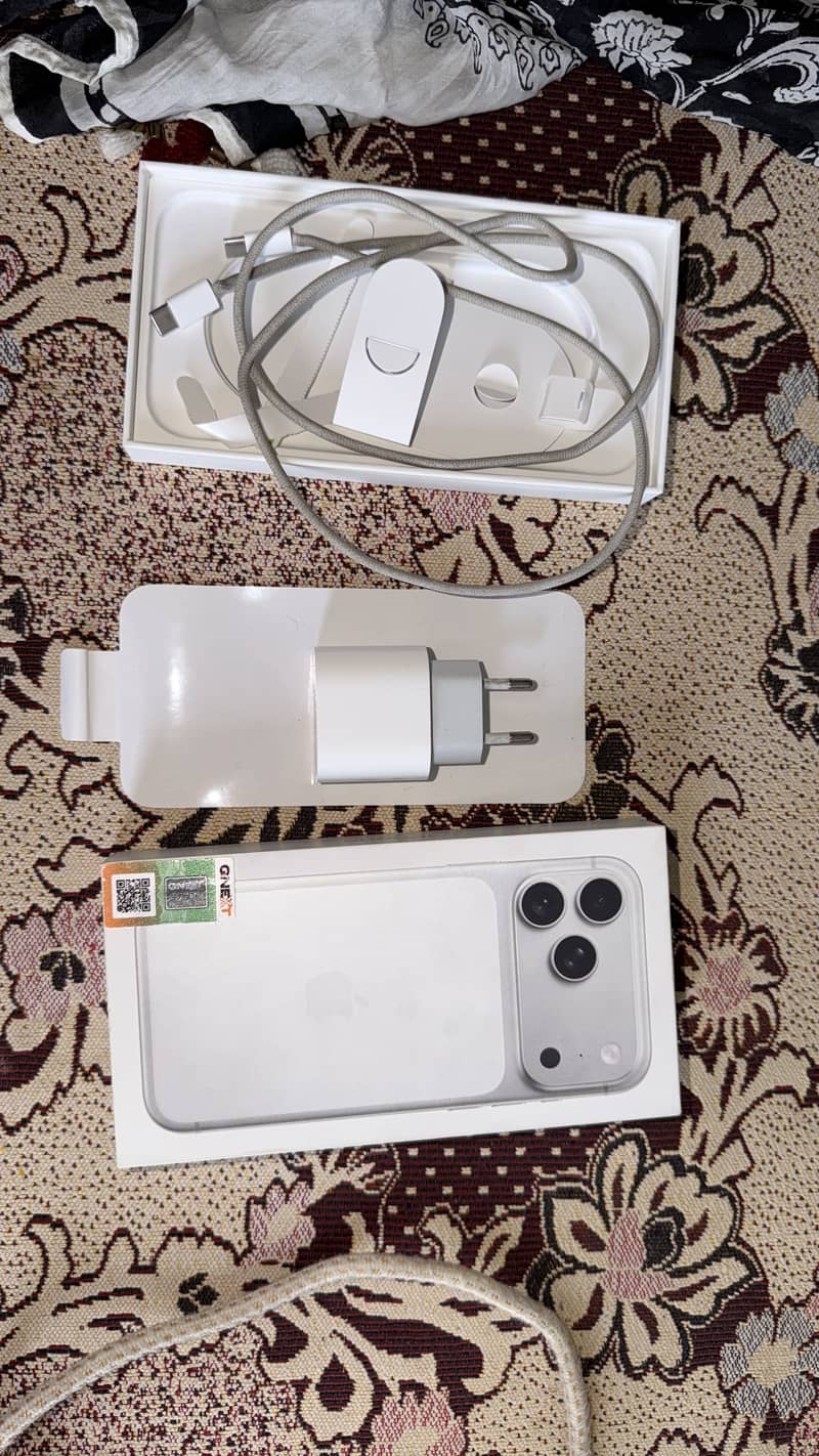 Apple iPhone 17 Pro Max 3
