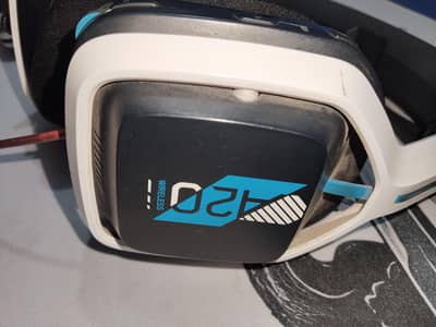 Astro A20 headphones
