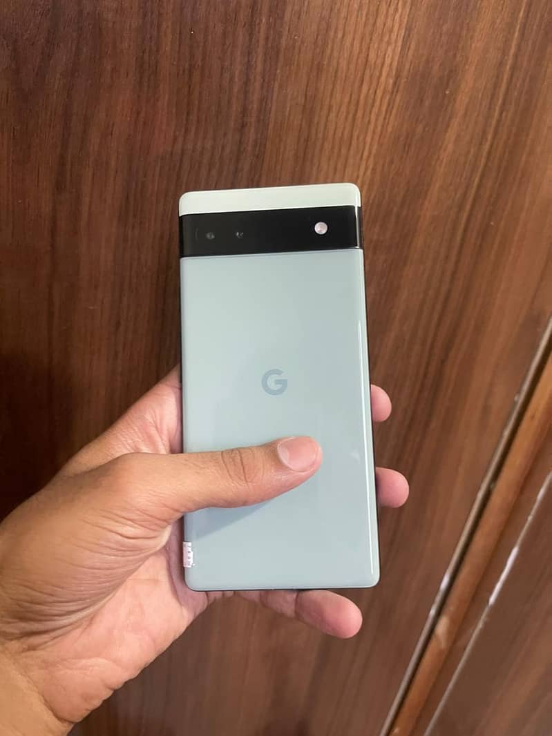 Google Pixel 6a 1