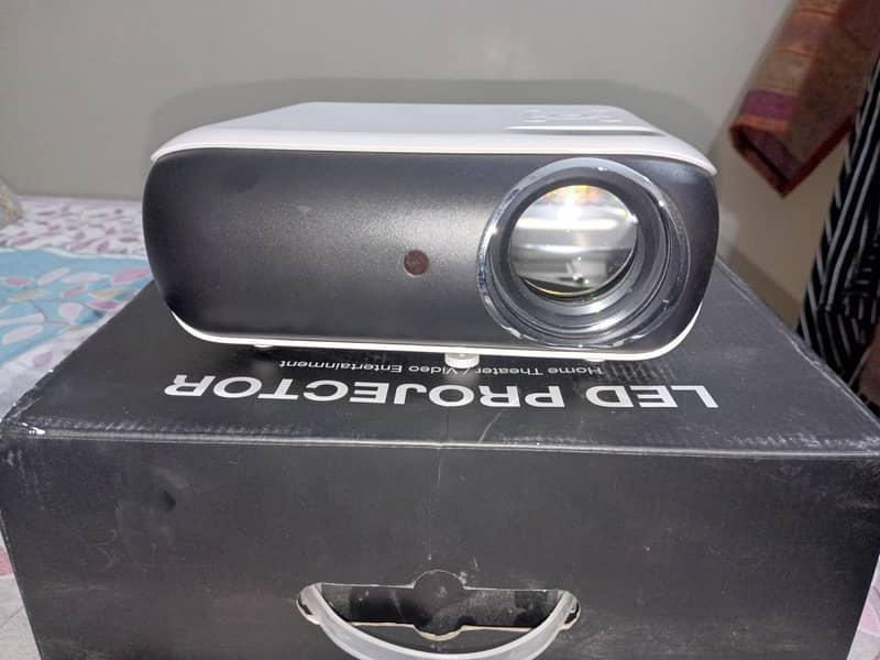 led projector 5