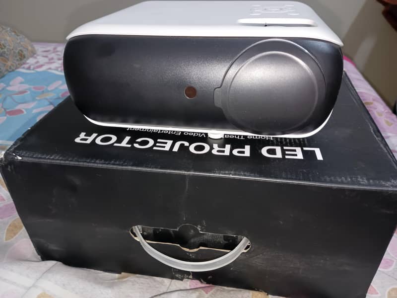 led projector 9