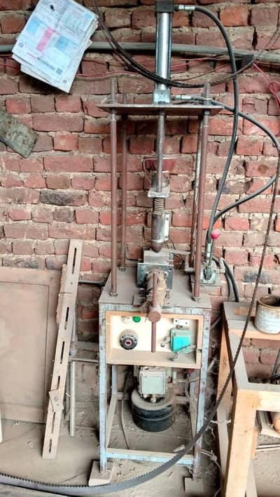 Molding machine