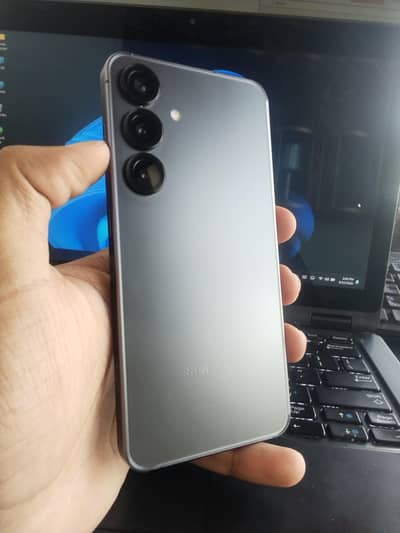 Samsung S24