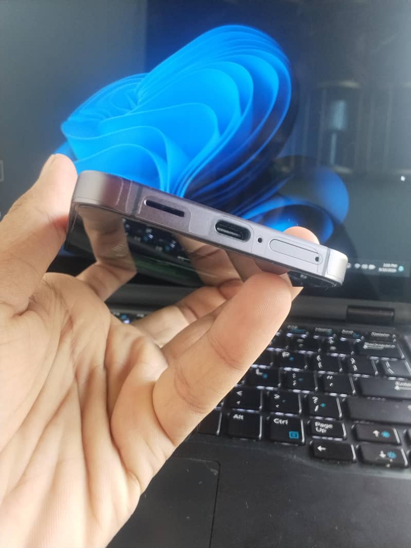 Samsung S24 1