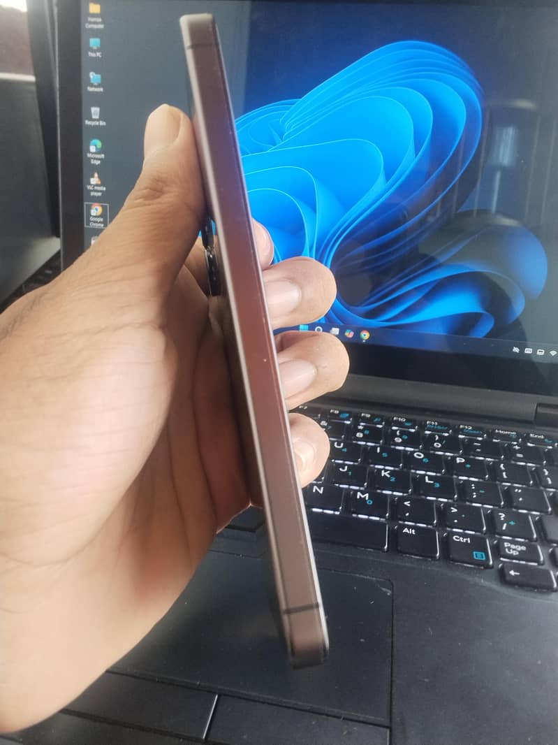 Samsung S24 3