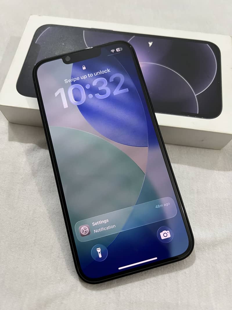 Apple iPhone 17e 4