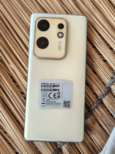 Infinix Zero 30