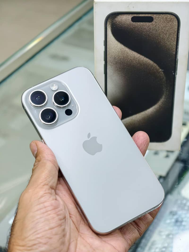 Apple iPhone 15 Pro 1