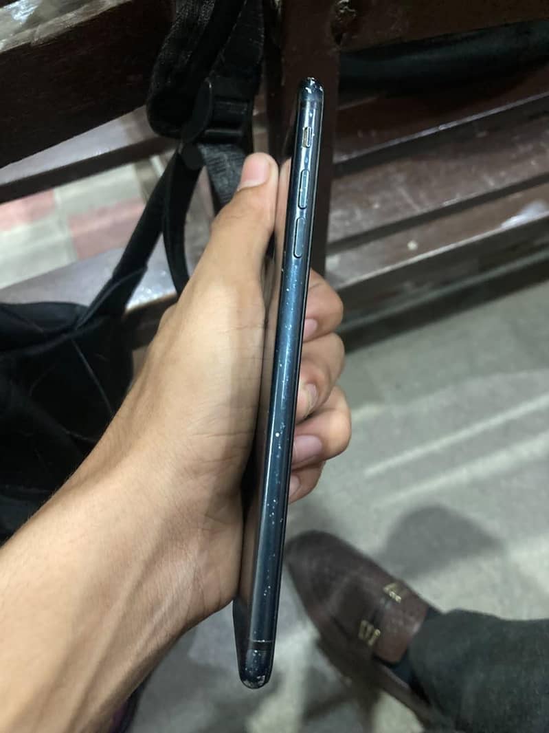 Apple iPhone 7 Plus 4