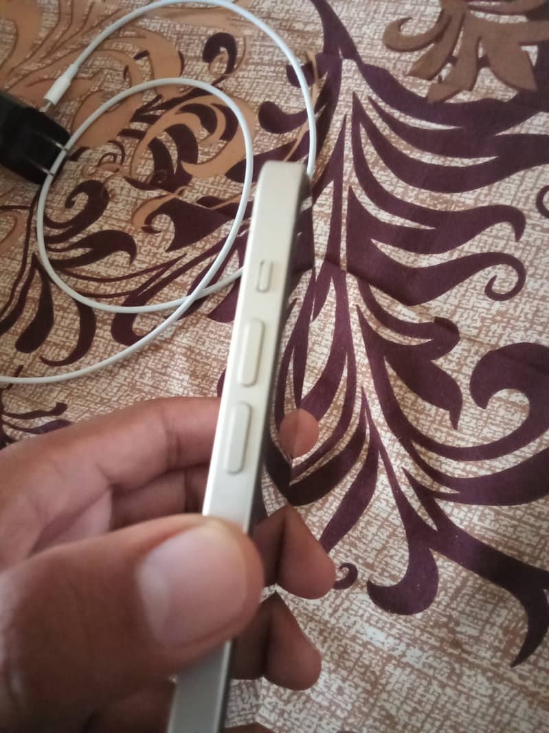 Apple iPhone 12 2