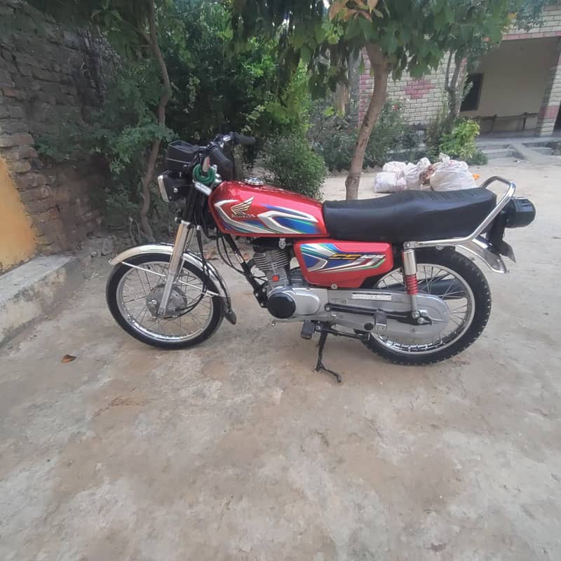 CG 125 7