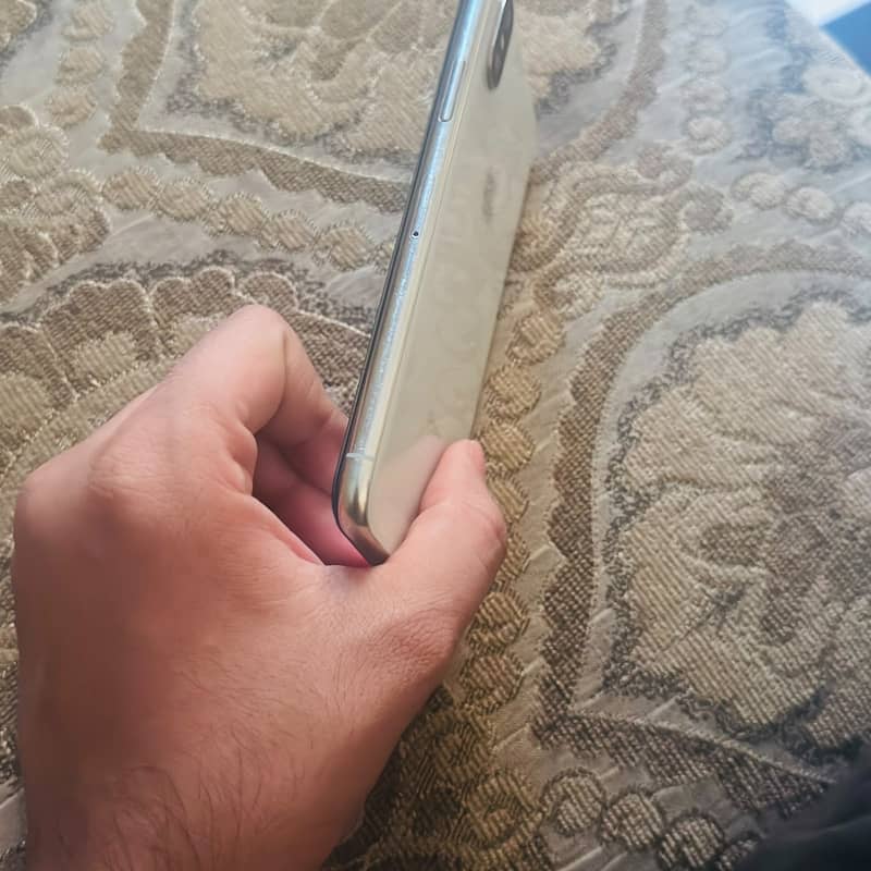 Apple iPhone X 2