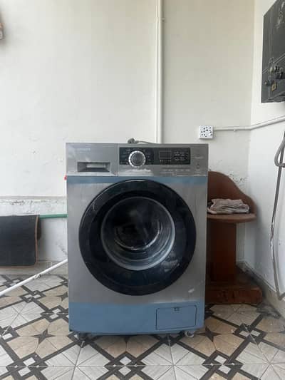 Hitachi Fully Automated Front load Washing Mashine
