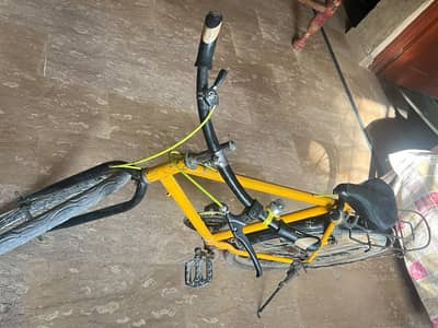 Gear Cycle 26 inch | Yellow Mountain Cycle | Carrier + Stand