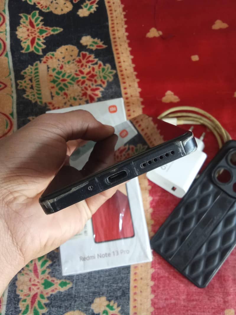 Xiaomi Redmi Note 13 Pro 4