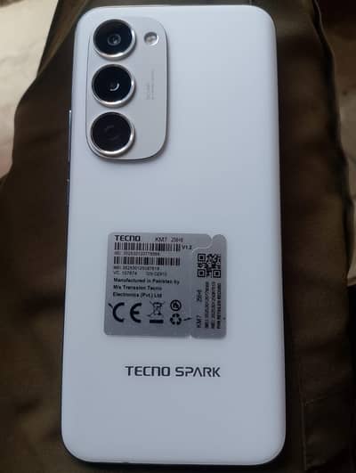 Tecno spark 40 pro plus