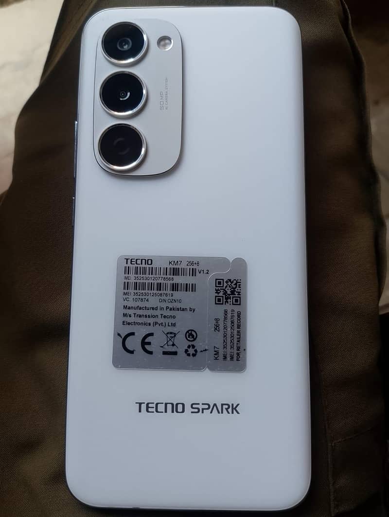 Tecno spark 40 pro plus 3