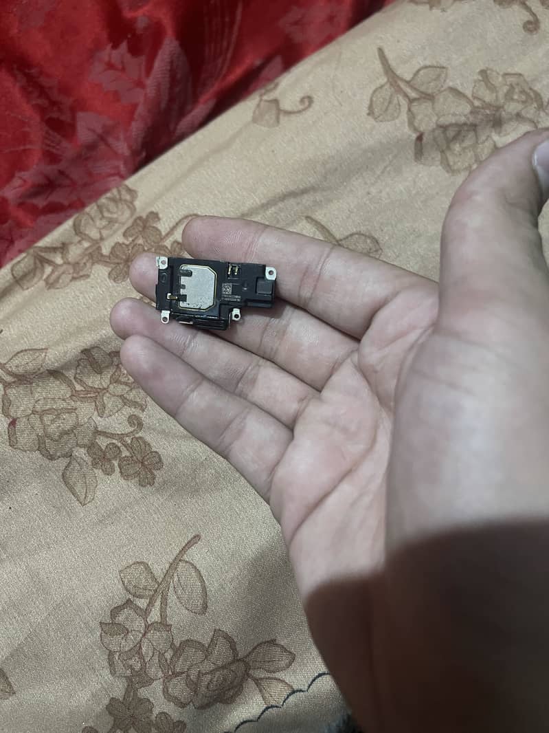 iPhone 12 Pro Max speaker 0